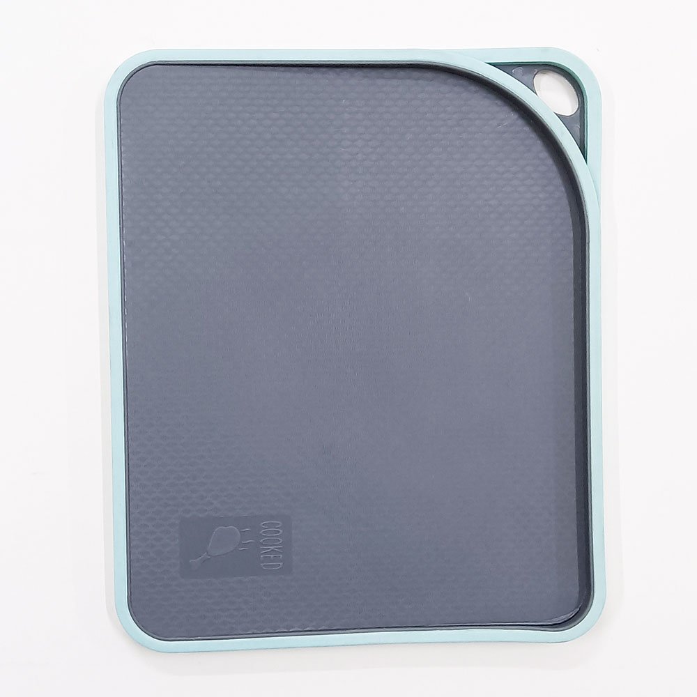 Double-Sided Chopping Boards with Dual Inclined Design