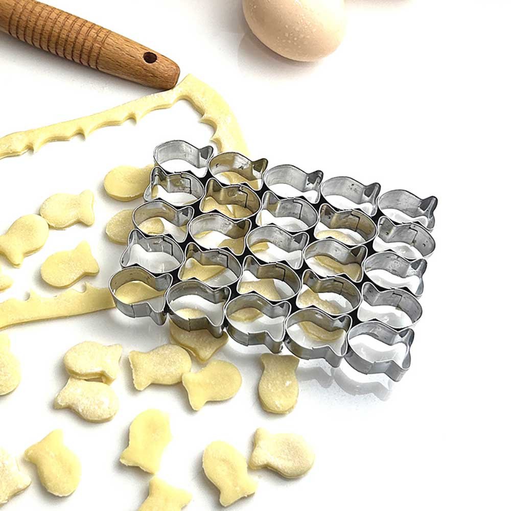 25-Cavity Mini Fish Cookie Cutter