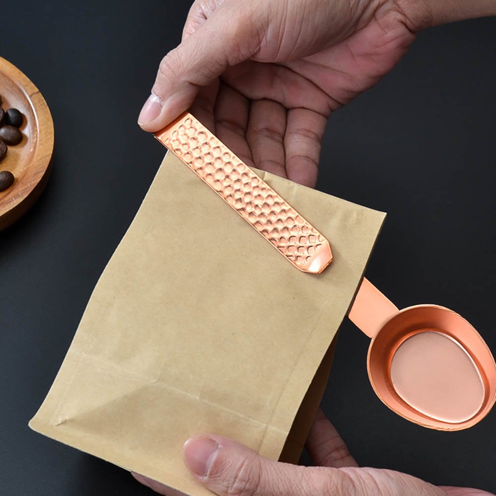 Coffee Scoop with Sealable Clip