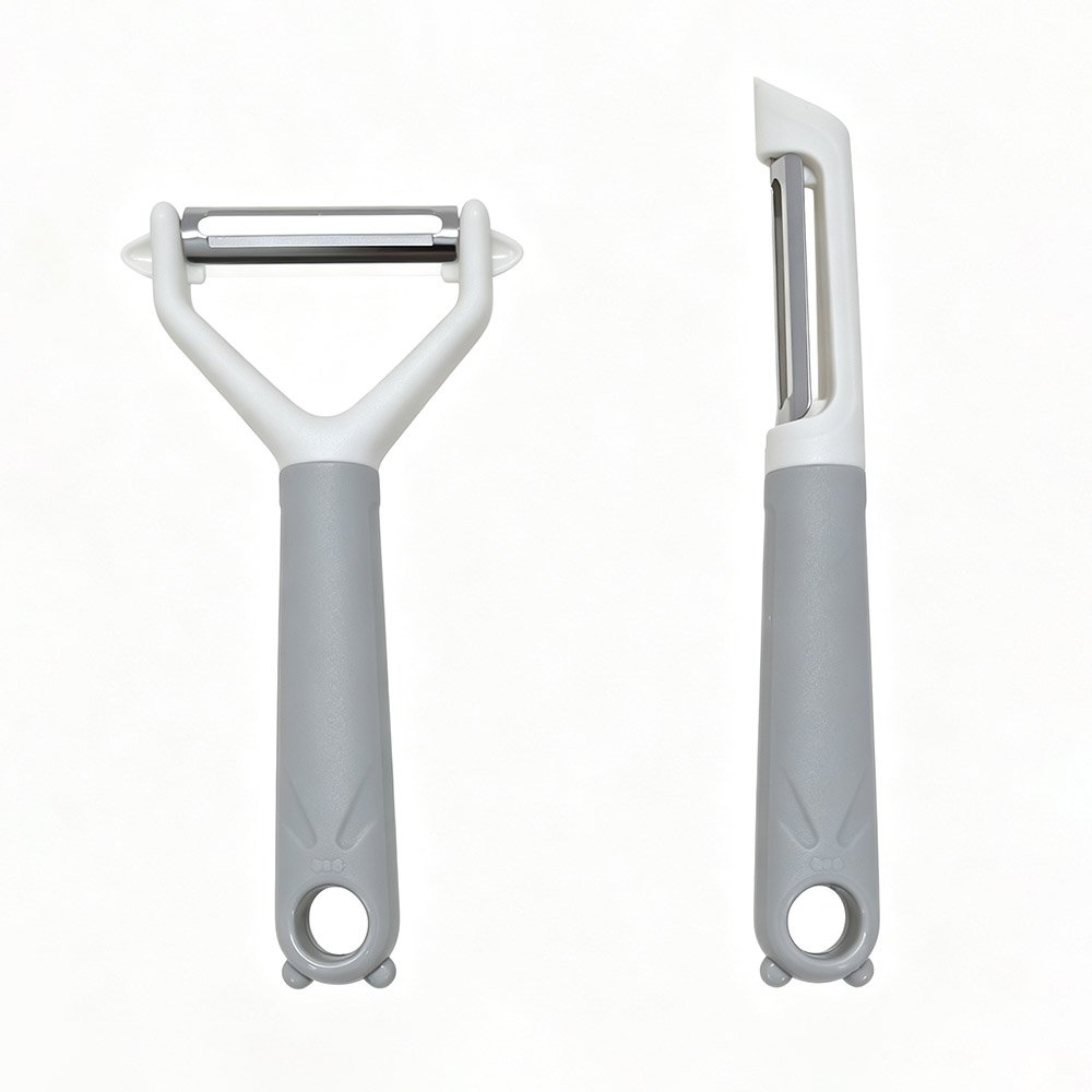 Cute Bear-Shaped Peeler Set