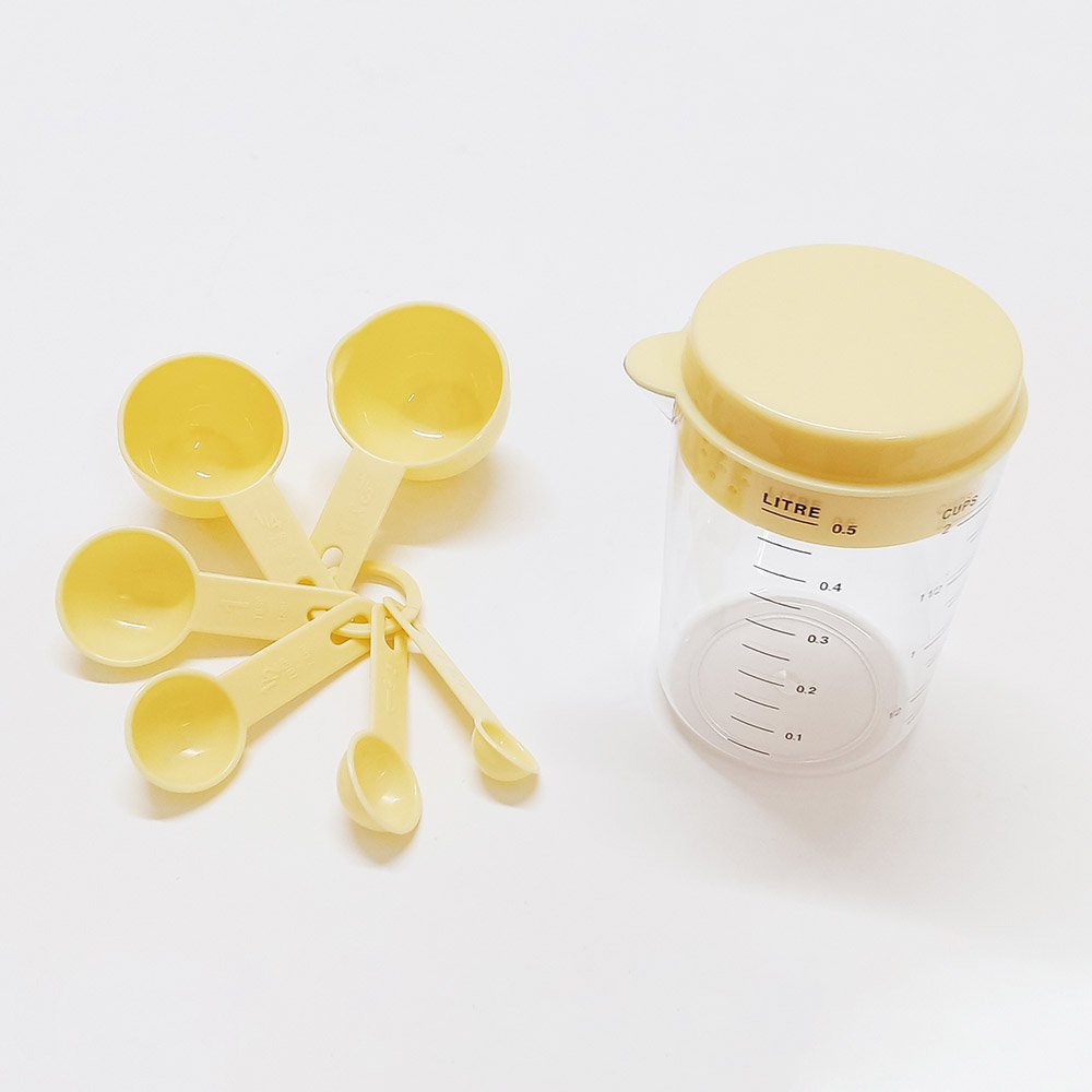 7-Piece Plastic Measuring Cup & Spoon Set
