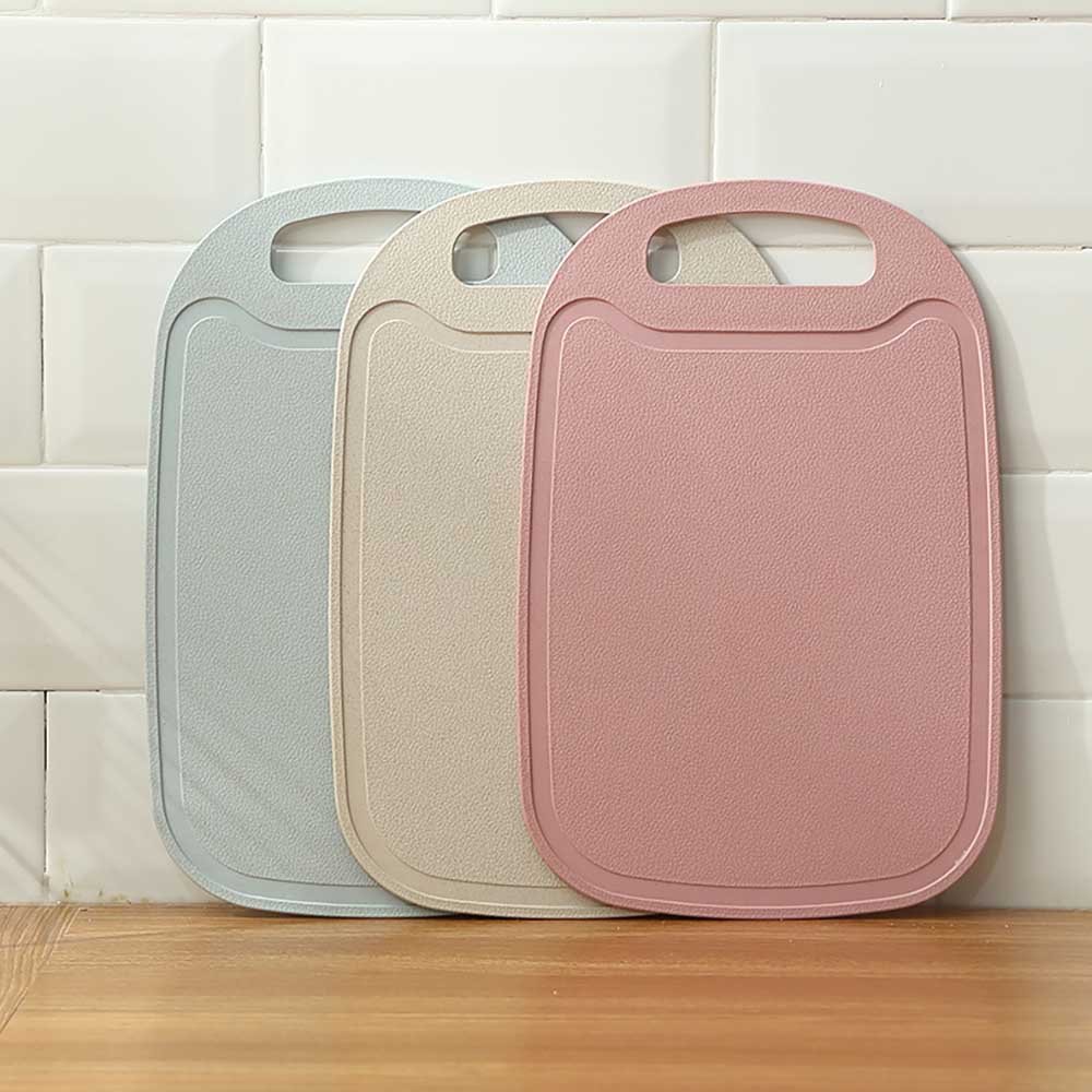 Wheat Straw Cutting Board with Juice Groove