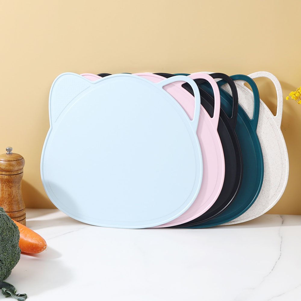 Cat-Shaped Cutting Board