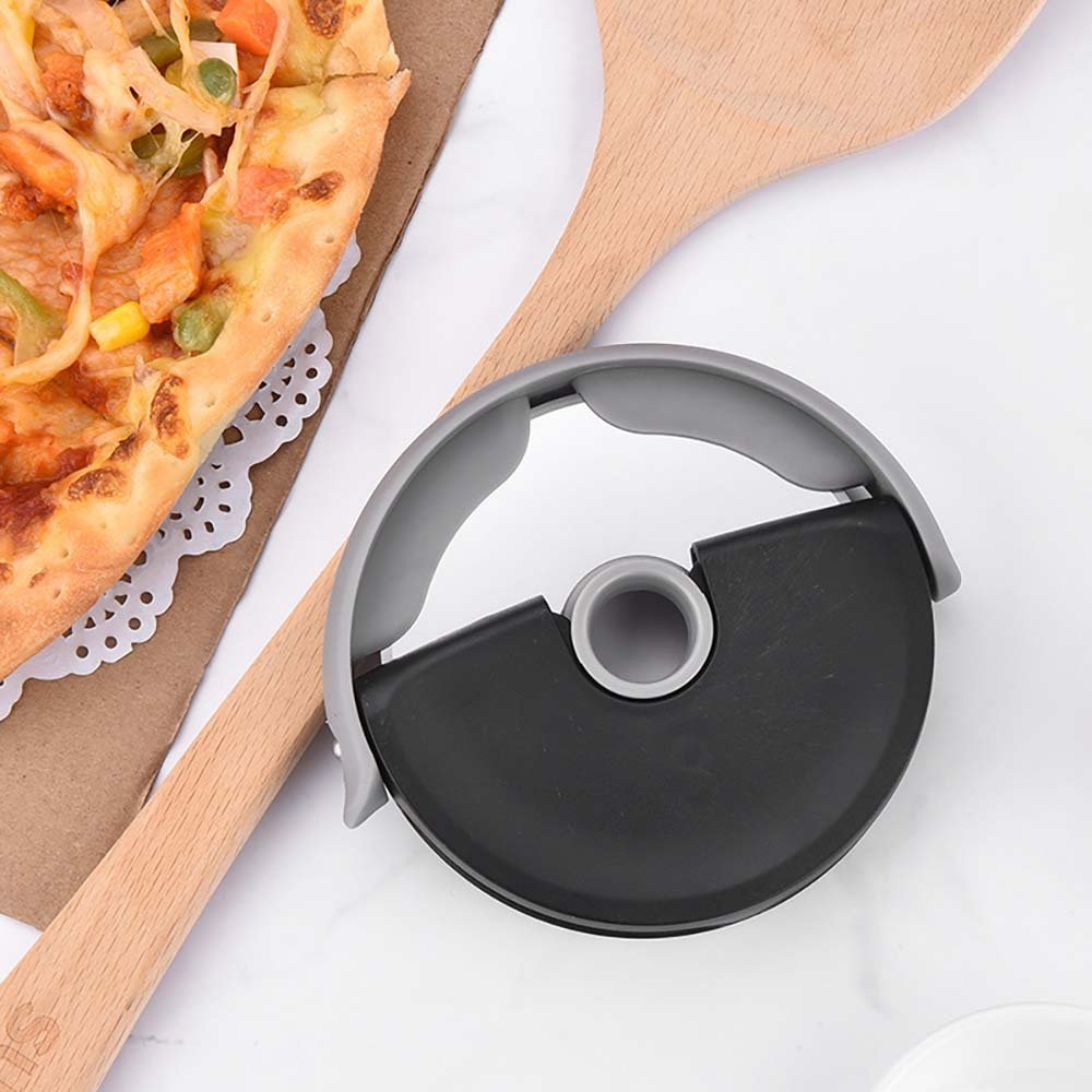 Stainless Steel Round Wheel Pizza Cutter